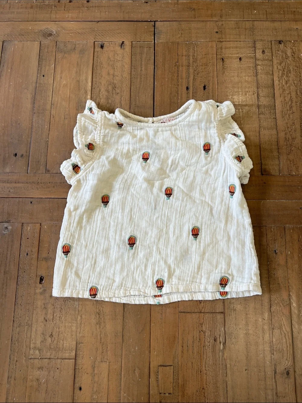 Pink chicken hot air balloon embroidered sleeveless top and short set 8 years